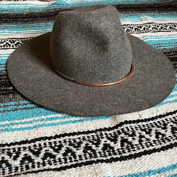 Felt Gray Hat with Rose Gold Accent - Picture 3 of 5